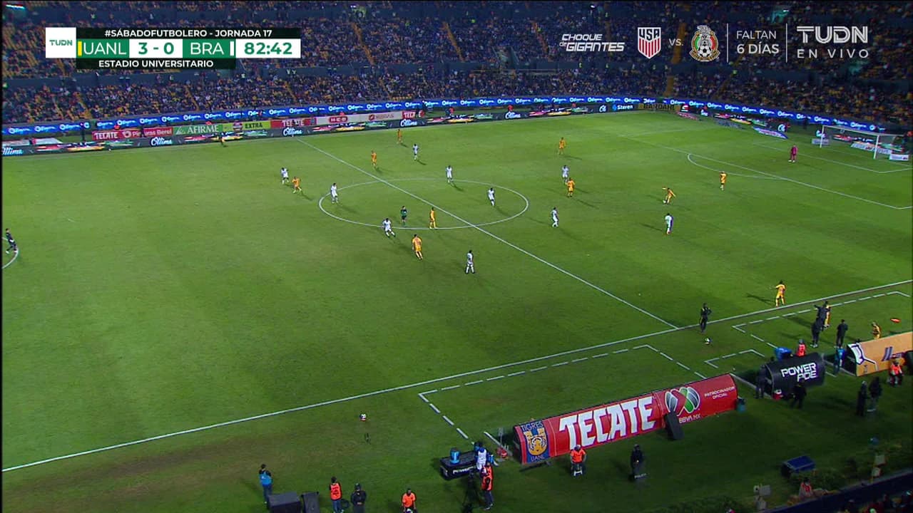 ¡GOL!  anota para Tigres. Nicolás López