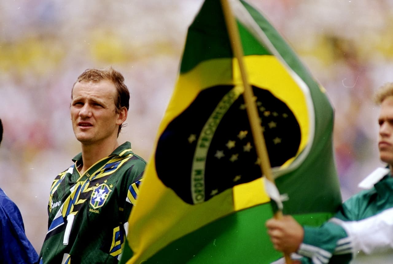 'Veo la mano de Dios en lo bueno y en lo malo. En mi carrera gané títulos con Brasil y con mis clubes, pero cuando fui traicionado por los entrenadores o abucheado por los fanáticos, o cuando mi padre falleció, nunca estuve solo. Dios siempre estuvo a mi lado'.
