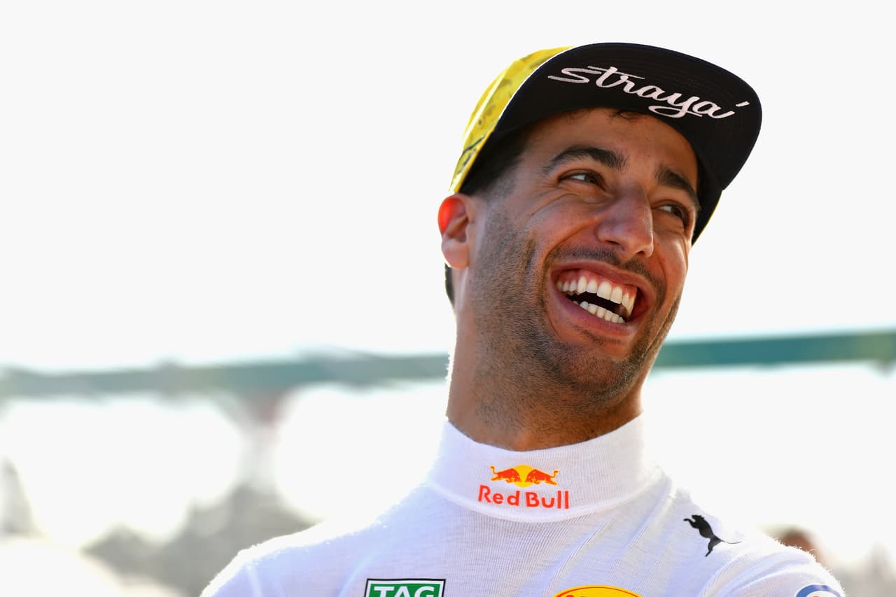 <b>Aston Martin Red Bull Racing: </b>3. Daniel Ricciardo. Nació en Perth (Australia) el 1 de julio de 1989 (28 años). Llegó a la F1 en 2011. Mejor puesto final: 3º (2014 y 2016). Victorias: 5. Podios: 27.
