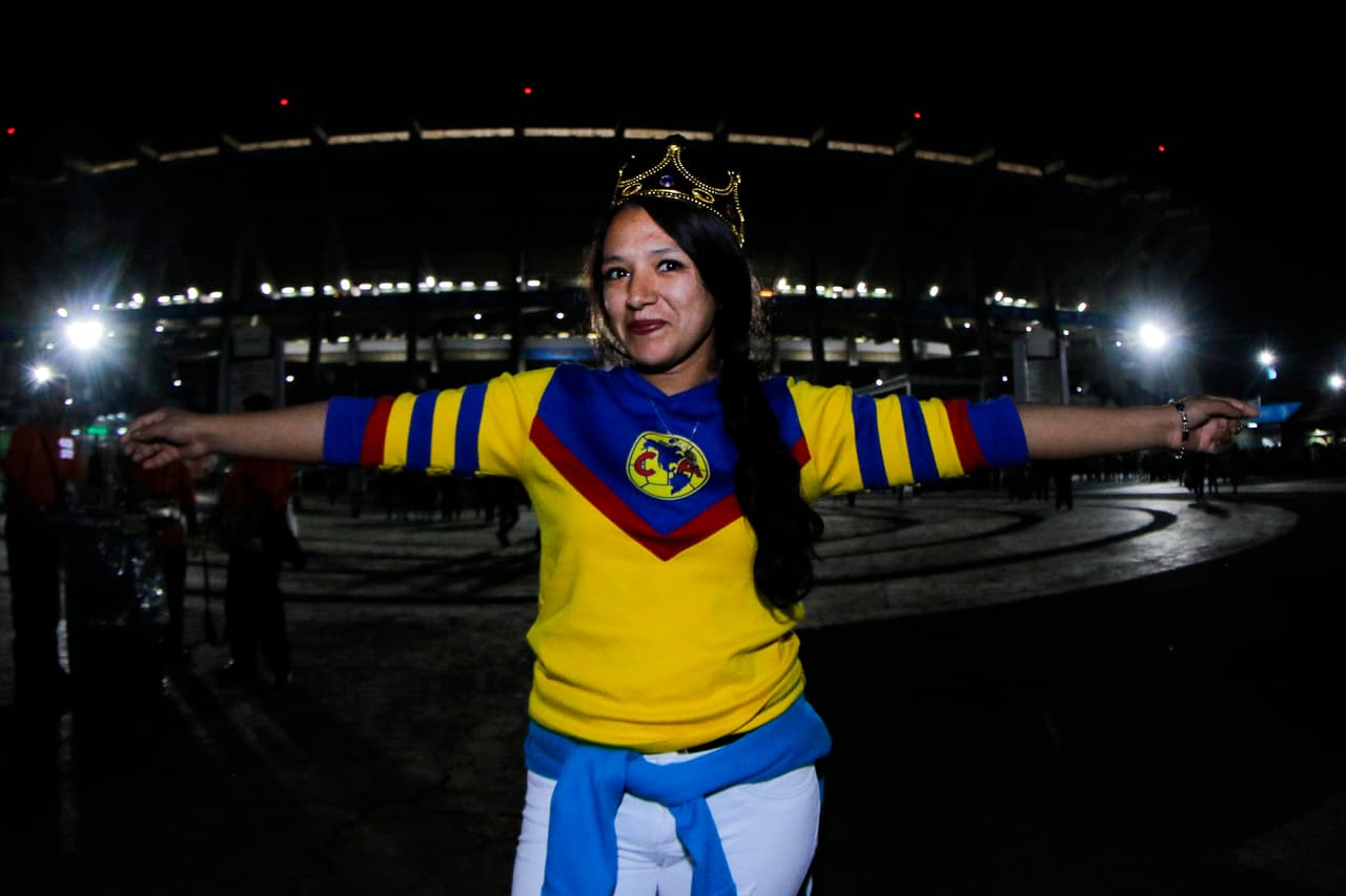 Así vivieron los aficionados los momentos previos al Súper Clásico por la Copa MX entre Águilas del América y Chivas del Guadalajara en el Estadio Azteca.