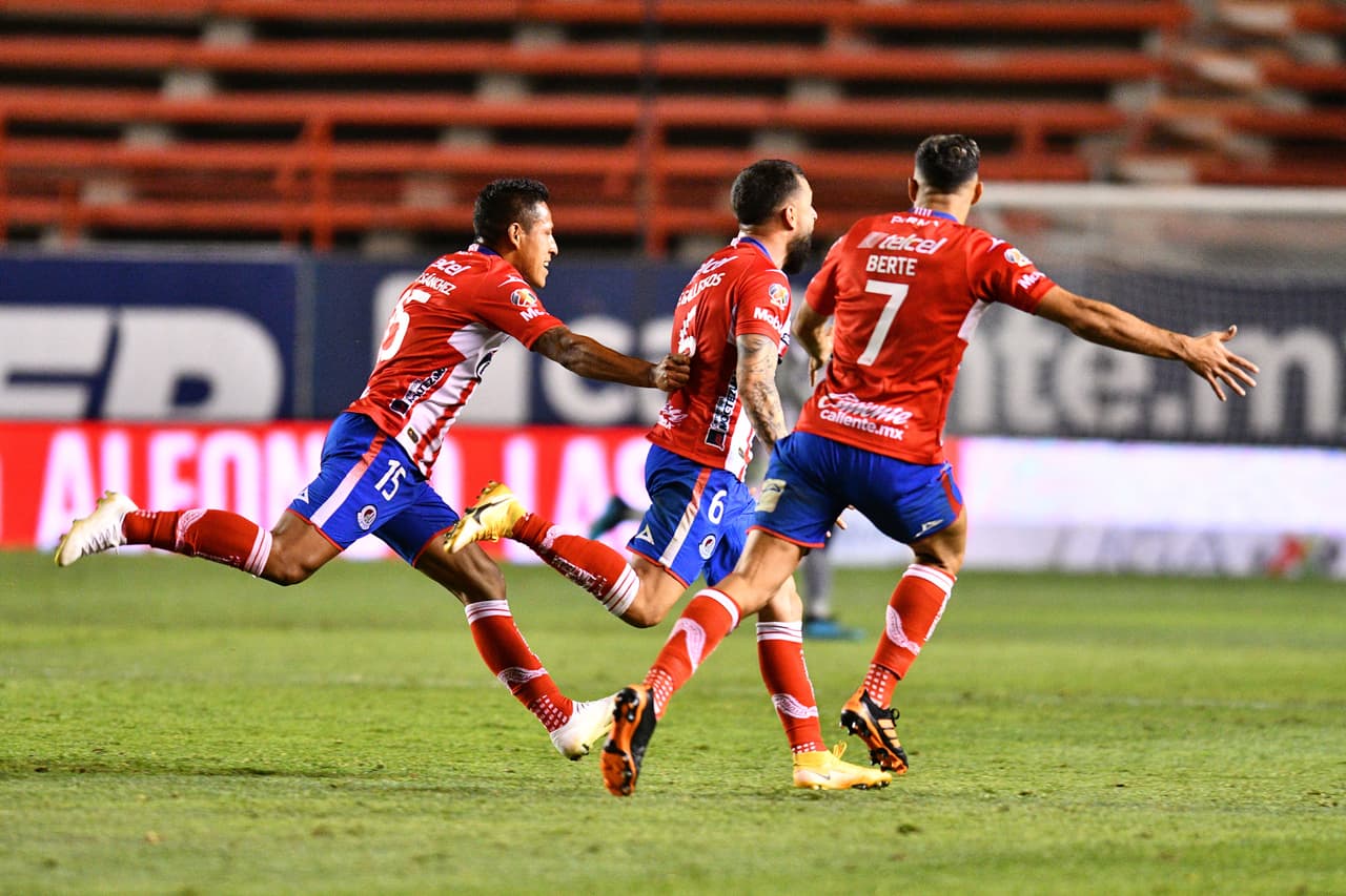 Atletico San Luis consigue el empate en el minuto 95 y con un marcador de 2-2, los potosinos y los fronterizos dividen puntos. Tijuana tomó la punta del toneo de manera momentánea y San Luis se queda en la posición número 14 con cuatro puntos.