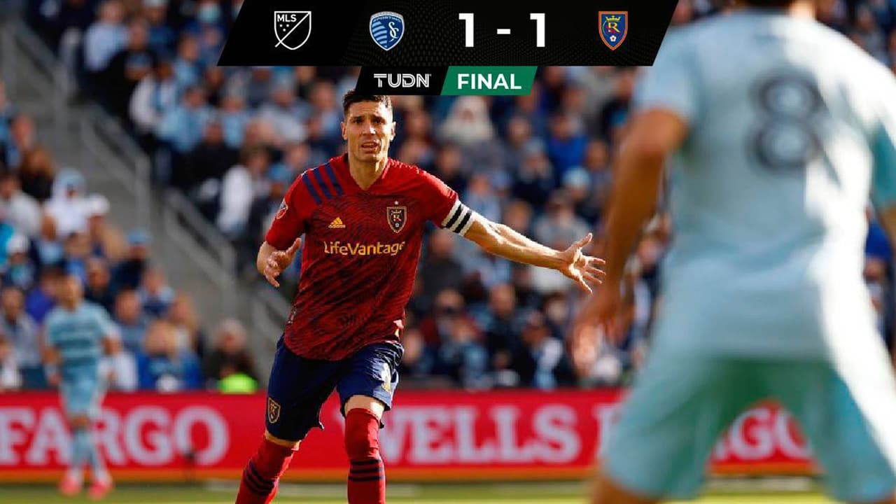 Alan Pulido se queda fuera del Playoffs con el Sporting Kansas City