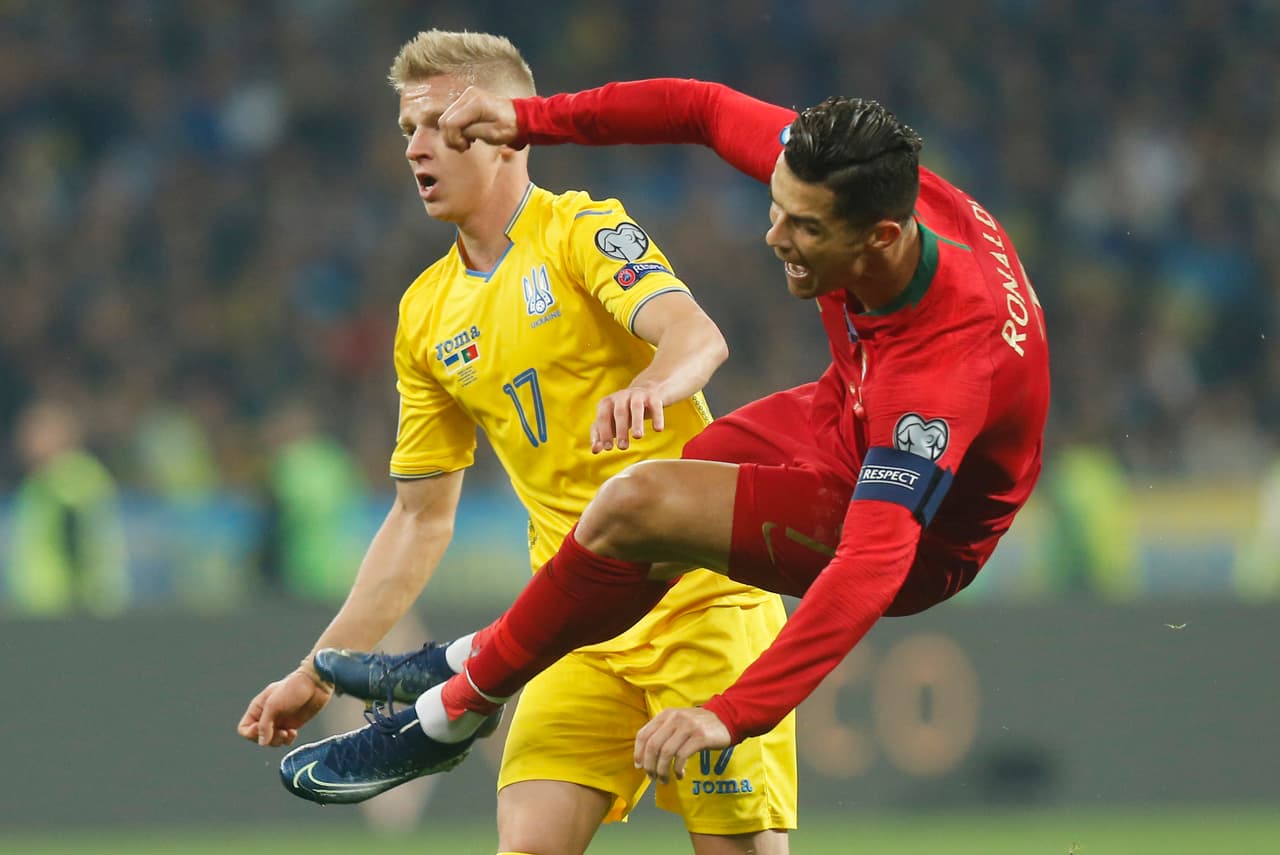 El dorsal ‘7’ de los lusos estuvo cerca de marcar su segundo tanto del juego que habría significado el empate, pero Pyatov evitó la anotación.