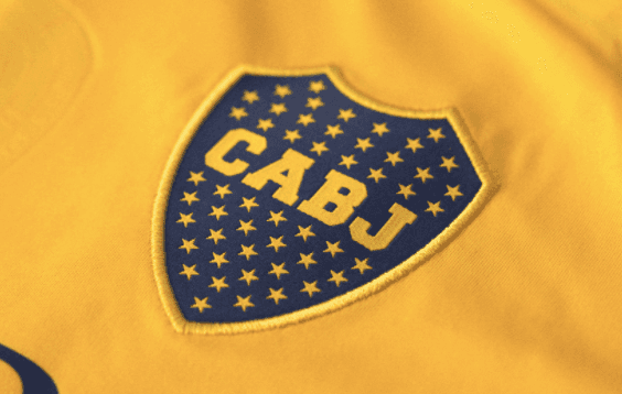 Boca estrena camiseta alternativa en homenaje a la Bombonera