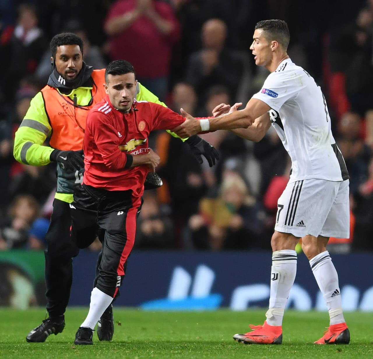 El hombre es querido en varios de los países con mayor tradición de fútbol como Inglaterra, España, Portugal y ahora cultiva seguidores en Italia, con Juventus.