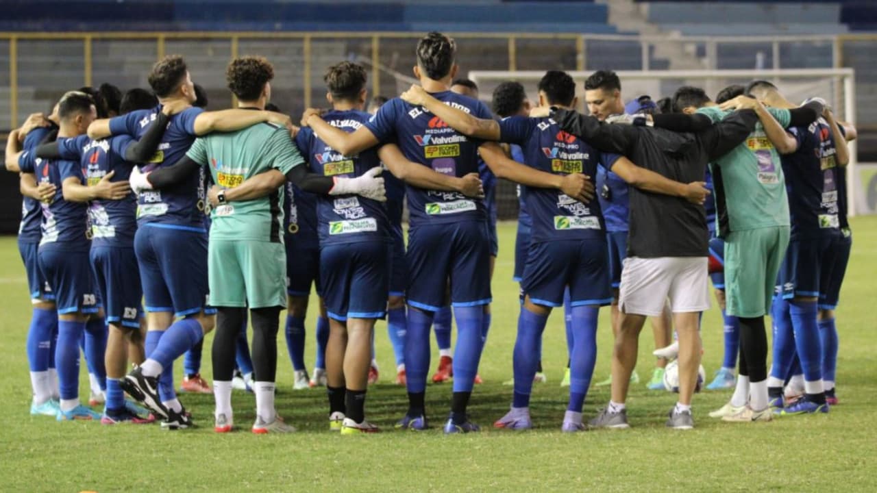 El Salvador anunció que no jugaría ante Canadá y luego corrige