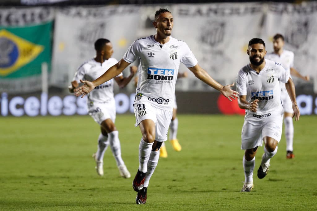 Con goles de lucas Braga, Yeferson Soteldo y Diego Pituca, Santos golea en casa a Boca Juniors y se meten a la final de la Copa Libertadores.