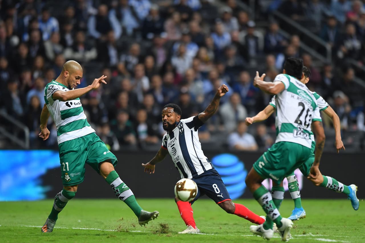 Con goles de Dorlan Pavón (2 y 85), Nicolás Sánchez (8), autogol de Gerardo Arteaga (54) y gol de penal de Vincent Janssen (70), Monterrey golea y pone un pie en las semifinales del Apertura 2019.