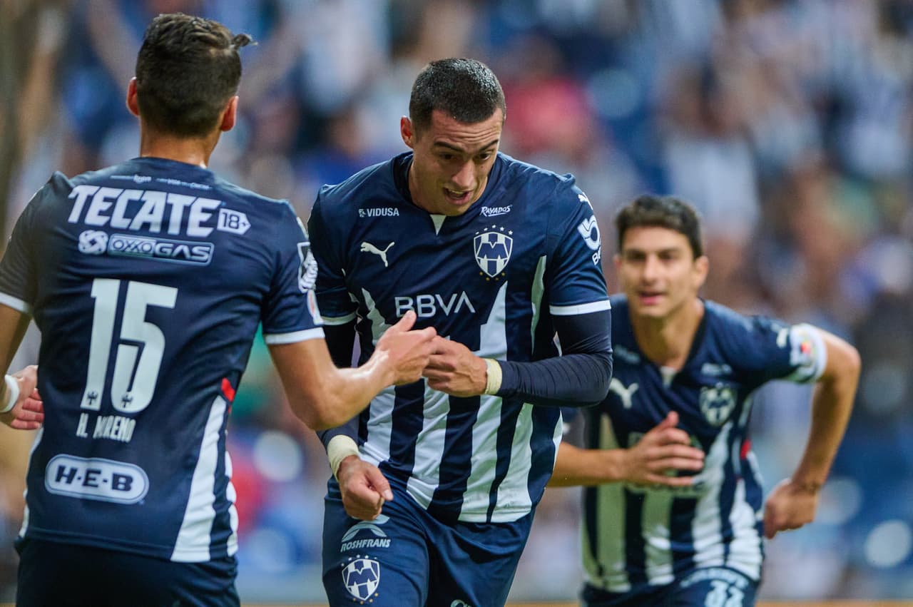 Jesús Gallardo y Rogelio Funes Mori son los encargados de hacer la diablura al Toluca y Monterrey gana 2-0.