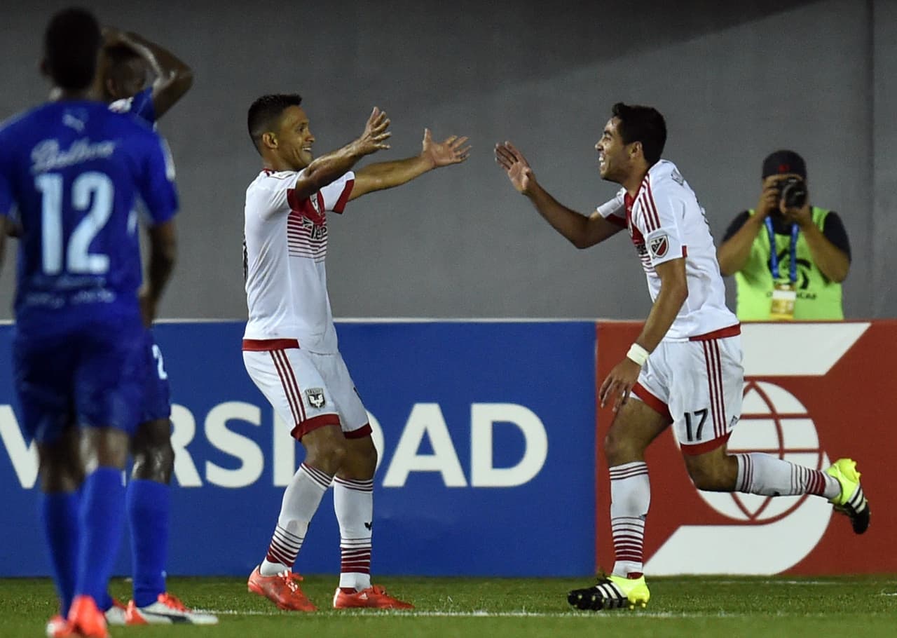 Miguel Aguilar celebra su gol con D.C. United