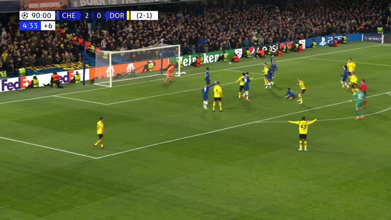 ¡TIRO ATAJADO! disparo por Marius Wolf.