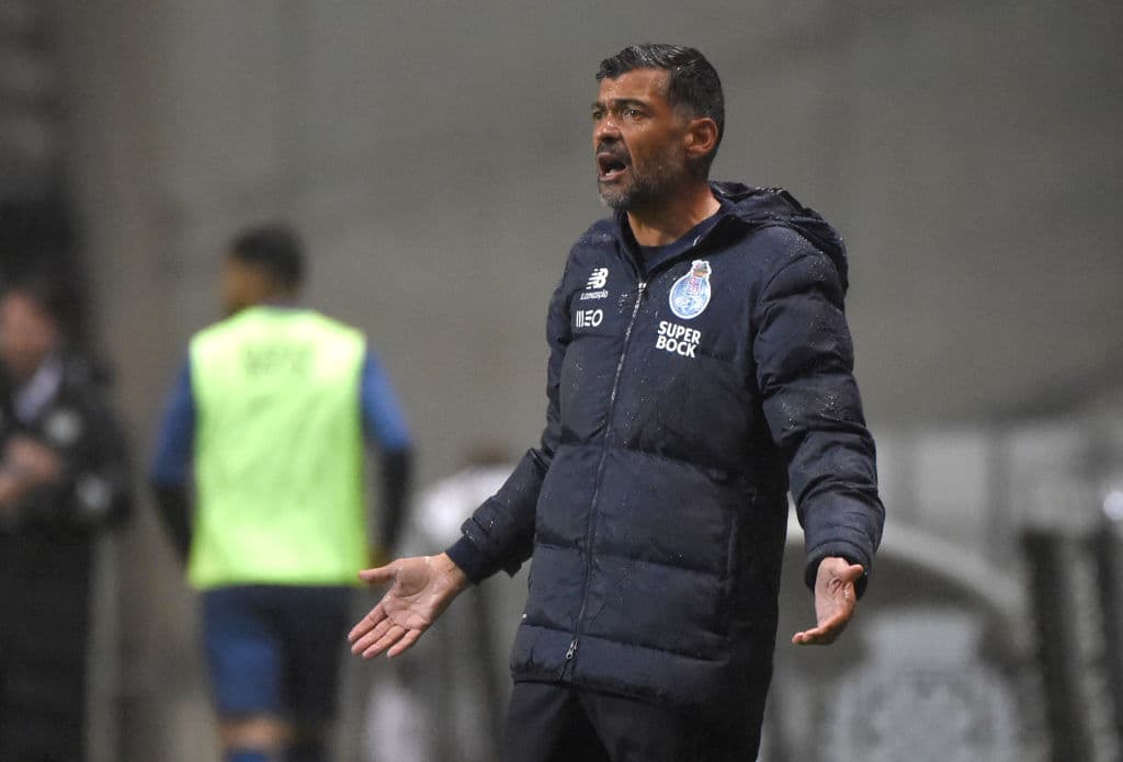 ‘Tecatito’ abrió la feria de goles a los 47’ de juego. Oliveira (59’) hizo el segundo; Marega (67’, 71’) marcó doblete y Díaz (90+2’) cerró la cuenta. El siguiente compromiso del Porto en la Primeira Liga, será ante el Marítimo, mientras que Boavista se medirá con el Moreirense.