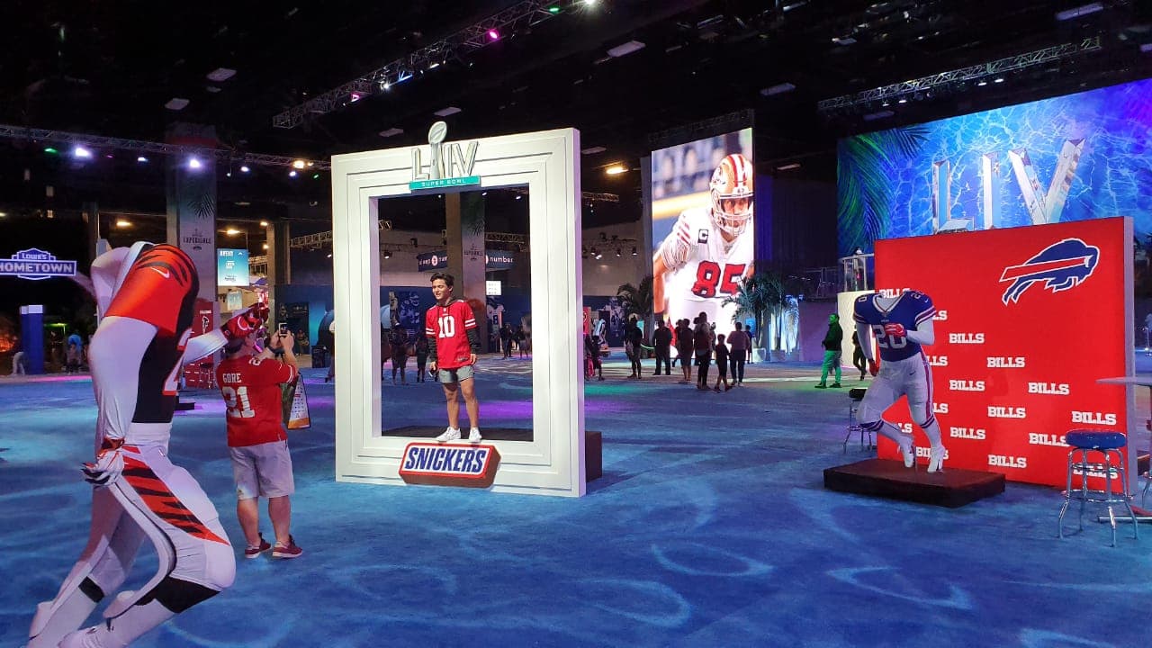 Falta menos de una semana para vivir la pasión del Super Bowl LIV entre Chiefs y 49ers pero la afición ya disfruta al máximo de la NFL Experience.