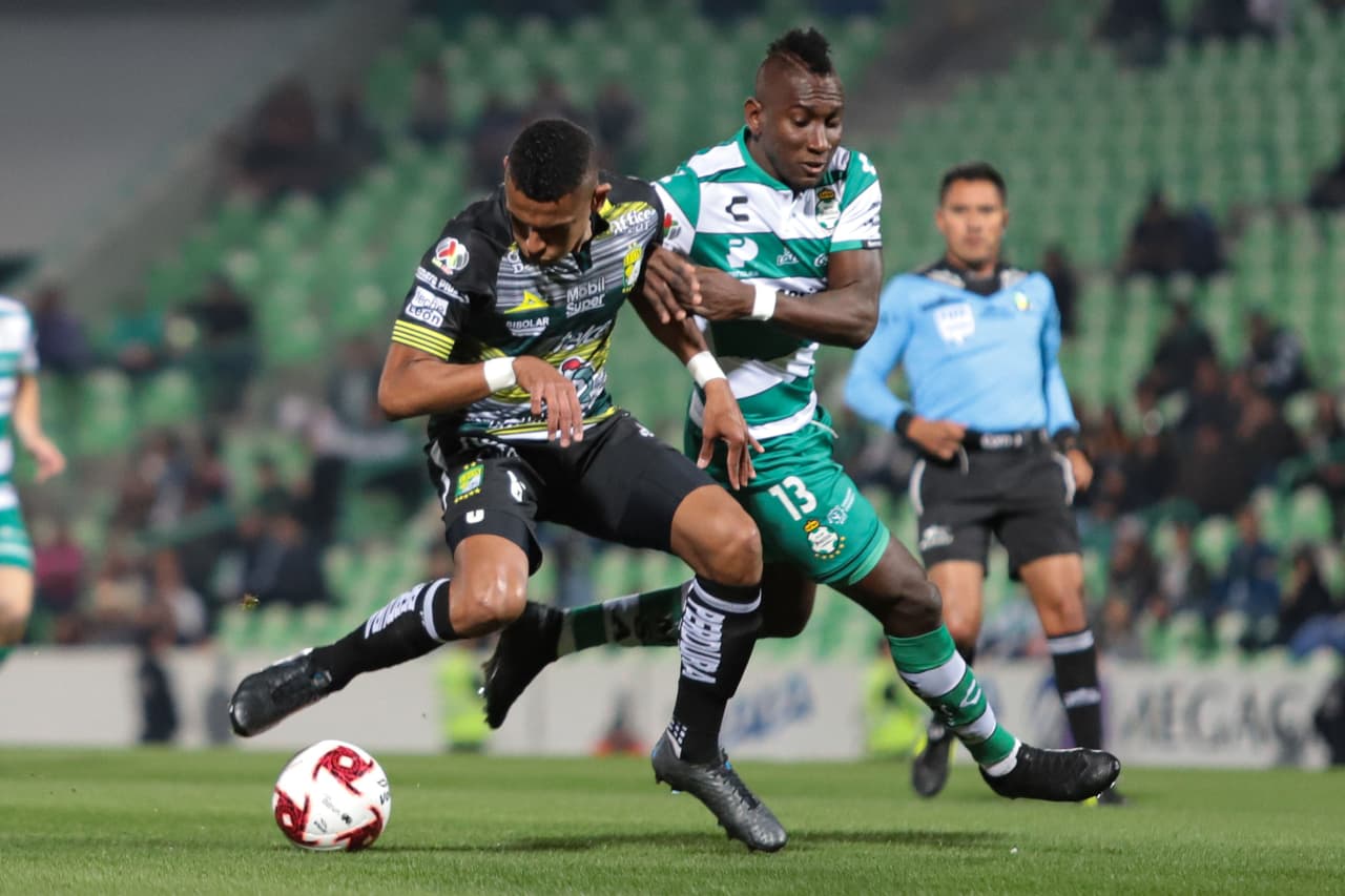 ¡Partidazo en la Comarca Lagunera! Santos vence al León 3-2 con autoridad y dos goles de penal.