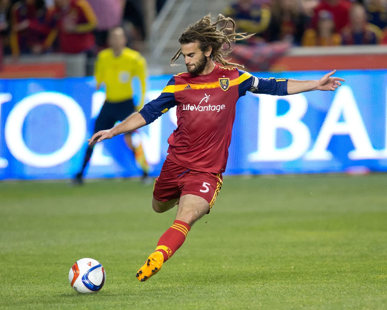 KYLE BECKERMAN (USA) | El eje de Real Salt Lake ganó la Copa Oro 2013 y fue un jugador importante en el Mundial Brasil 2014.