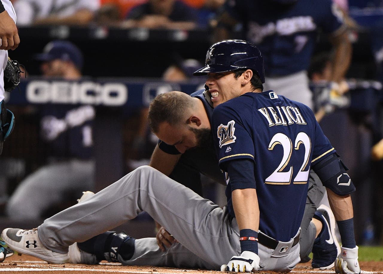 Christian Yelich se fractura la rótula y se pierde la temporada