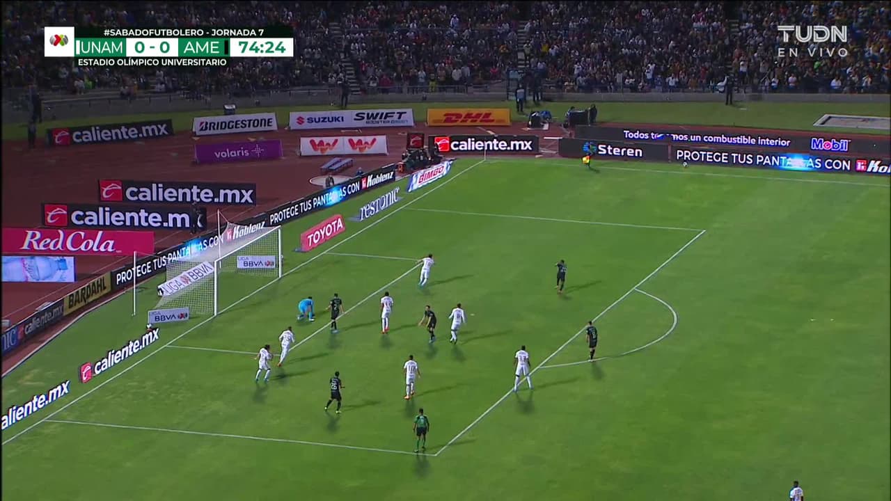 ¡TIRO ATAJADO! disparo por Salvador Reyes.