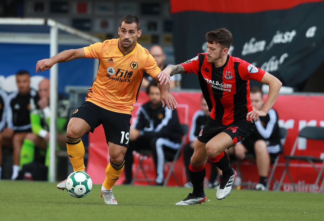 El propio Bennett apareció al minuto 38 para poner en ventaja, por primera vez en el partido, a los Wolves.