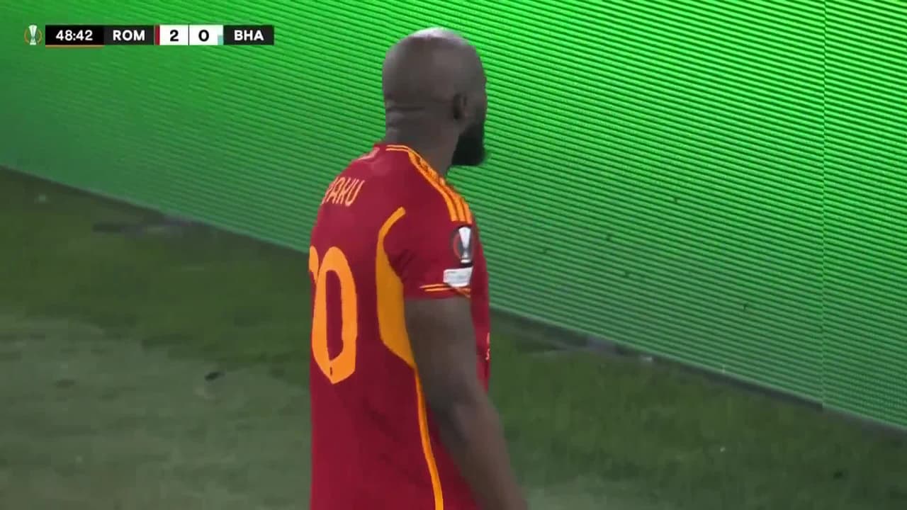 ¡TIRO ATAJADO! disparo por Romelu Lukaku.