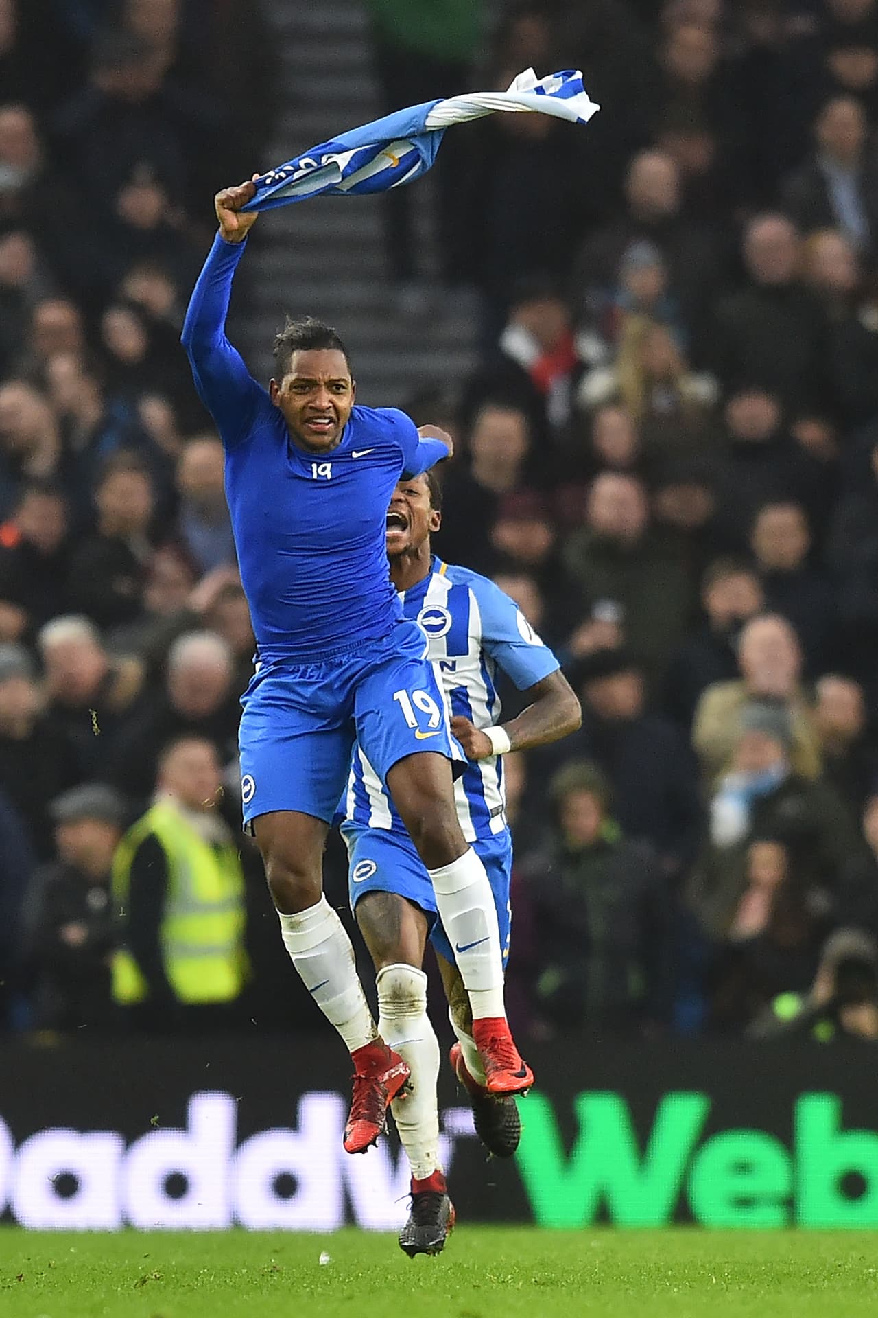 Volvía a festejar el ex Brujas de Bélgica con el Brighton y ante los 'Hammers', ya que en la primera vuelta de la Premier los había vacunado en lo que fue triunfo por 3-0 en el Olímpico de Londres.