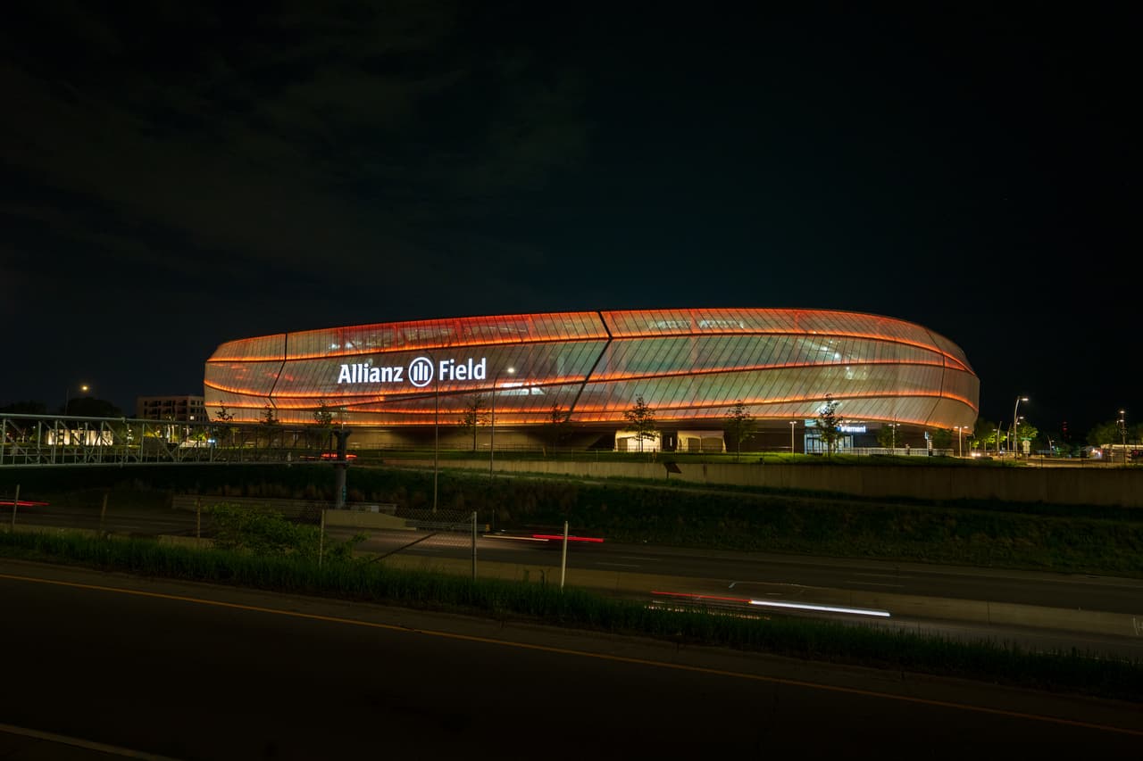 Equipos de las diferentes ligas deportivas en los Estados Unidos acudieron al llamado 'Wear Orange' para crear consciencia sobre la violencia generada por las armas en el mundo.