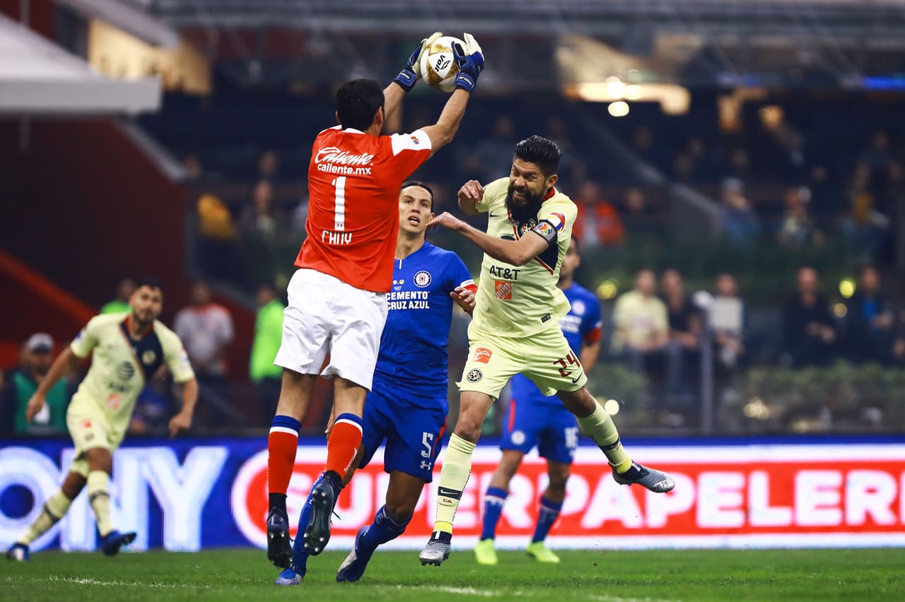 Y todo quedó en un esbozo, en un intento más para abrir a las defensivas, en este caso a la Cementera.