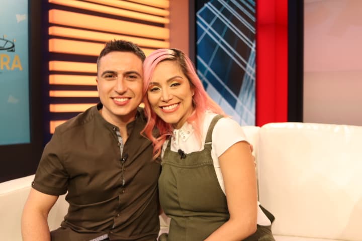 Este lunes dio inicio en Univision la Carrera Copa Oro que entregará a los ganadores un viaje a seguir el torneo de la Concacaf en los Estados Unidos. Sus participantes pasaron por el set.