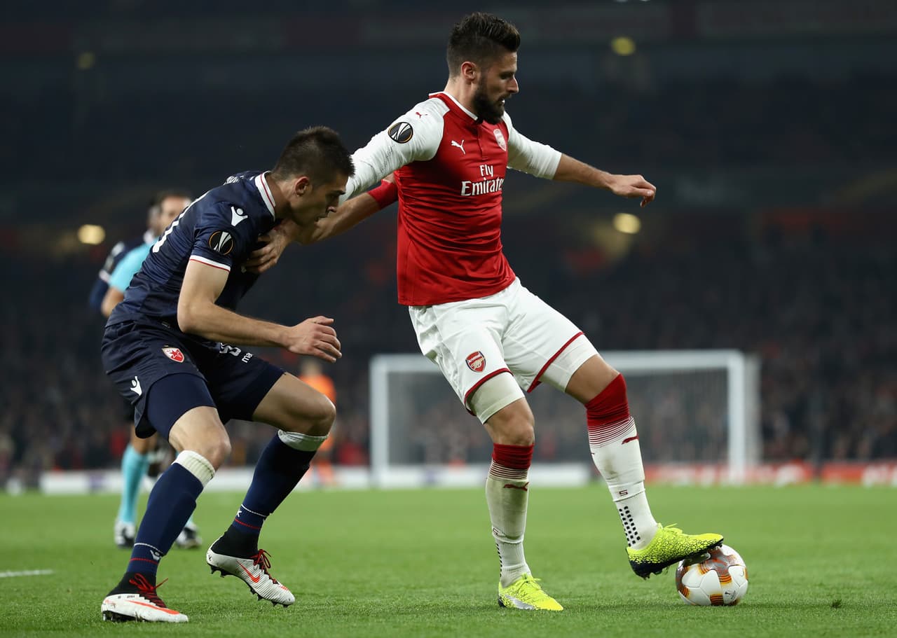 Arsenal 0-0 Estrella Roja: pálido empate en el Emirates Stadium, que mantiene al equipo serbio en la pelea por clasificar, mientra que a los Gunners los dejó a un empate de firmar su nombre en la siguiente ronda.