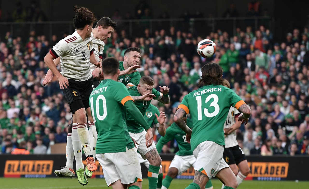 Irlanda y Bélgica no se guardaron nada y en un partido lleno de emociones firmaron un empate a dos goles.