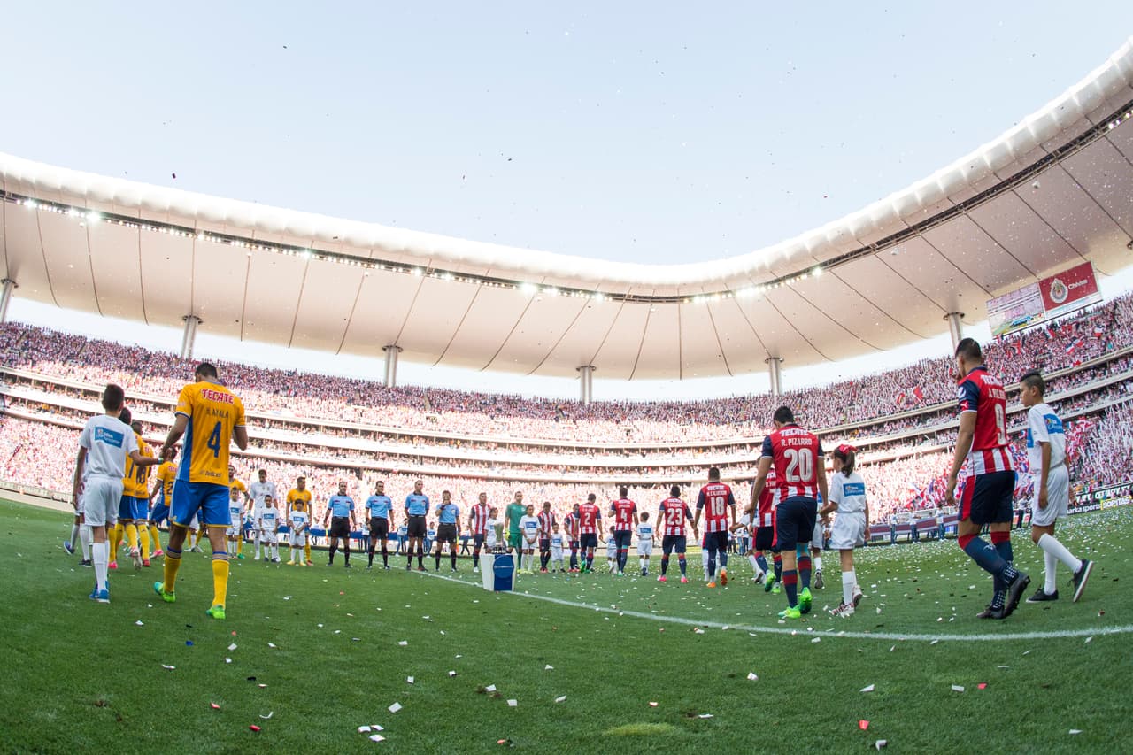 Ambos equipos entraron al campo listos para disputar la Gran Final del fútbol mexicano.