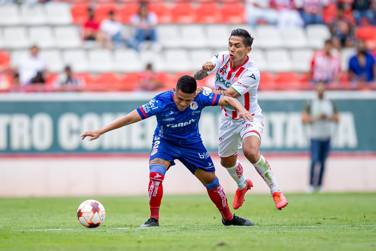 Necaxa revela sus nuevos uniformes en el amistoso ante San Luis