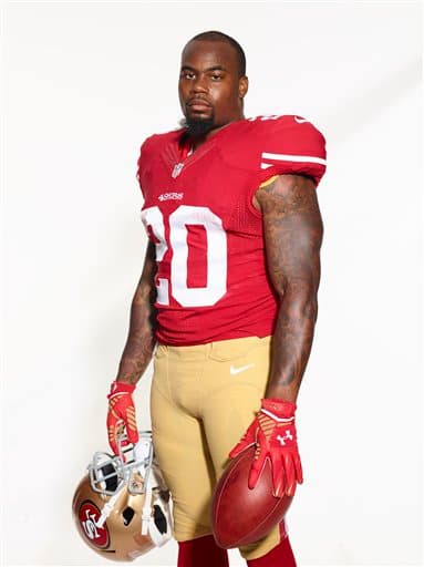 Mira las mejores tomas dentro y fuera del campo del novato corredor egresado del Sur de California y tomado por los SF 49ers (AP-NFL).