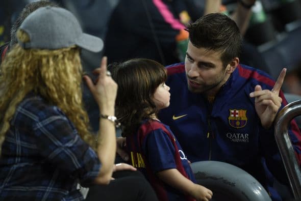 Y ahora "Milan quedate con mami que yo me voy a jugar".