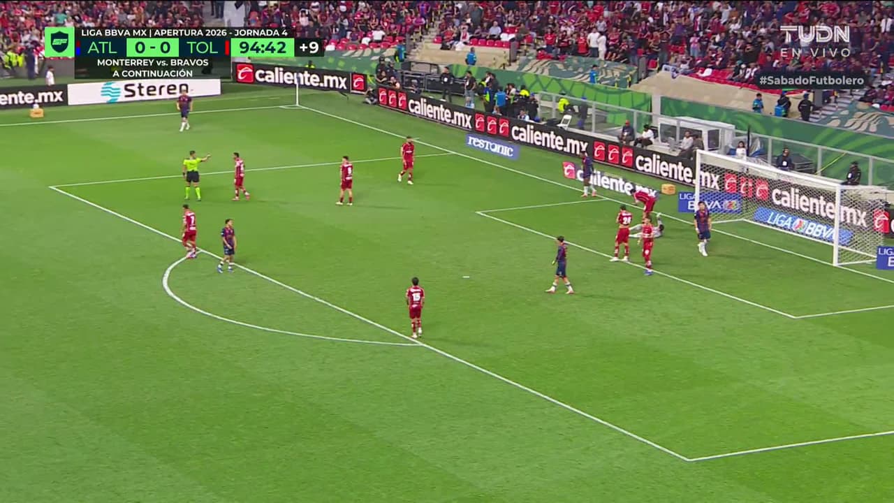 ¡Ahora es Hugo González! Atlante casi marca en el final del partido
