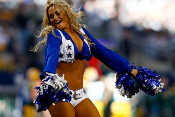 Las porristas de la NFL con sexys atuendos para enseñar sus hermosas figuras que calientan los emparrillados.