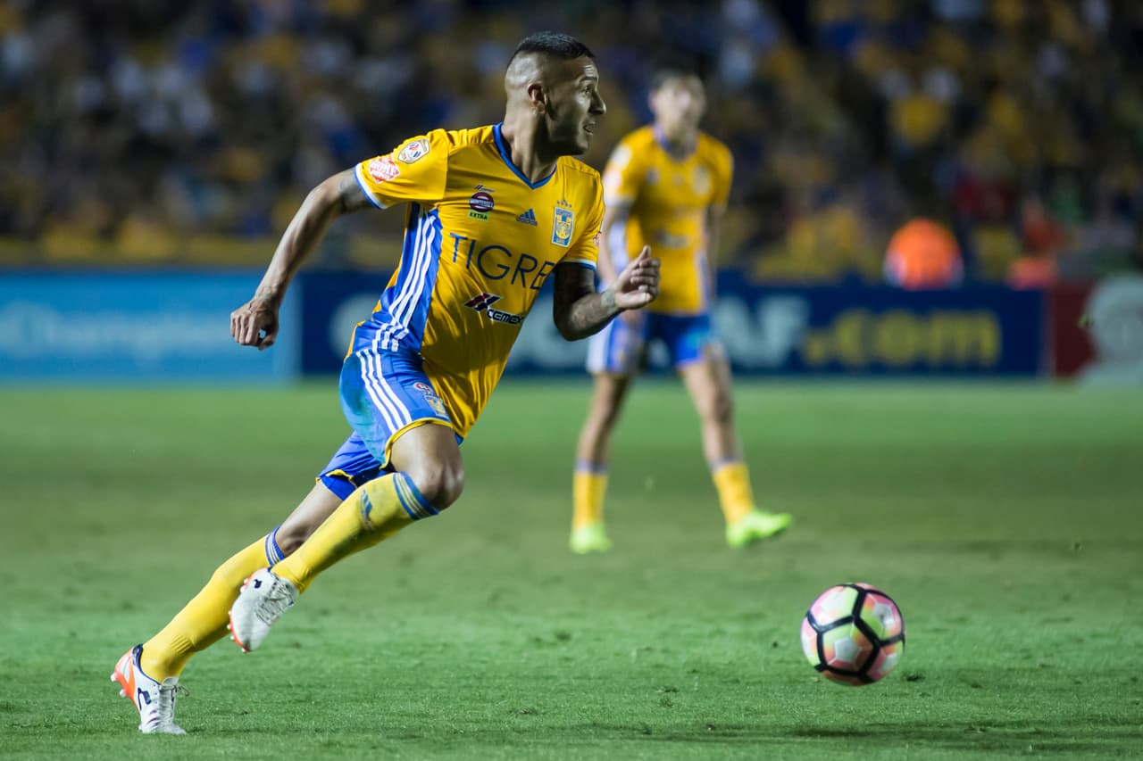 En la segunda parte, Tigres fue por más y Pumas buscó el empate.