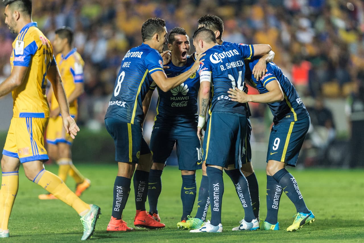 En abril de 2016, pero esta vez por la final de la
<b>Liga de Campeones de la Concacaf, </b>América y Tigres se volvieron a enfrentar. En la ida ganaron los de Coapa por 2-0 con goles de Darío Benedetto y Osvaldo Martínez.