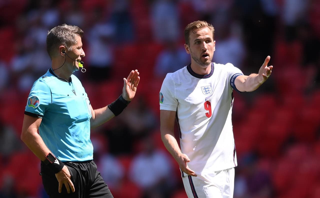 Inglaterra derrota por la mínima a Croacia durante su primer encuentro en la Euro 2020. Raheem Sterling (57') fue el autor del único tanto del encuentro. Es la primera victoria de los 'Tres Leones' en el grupo D.