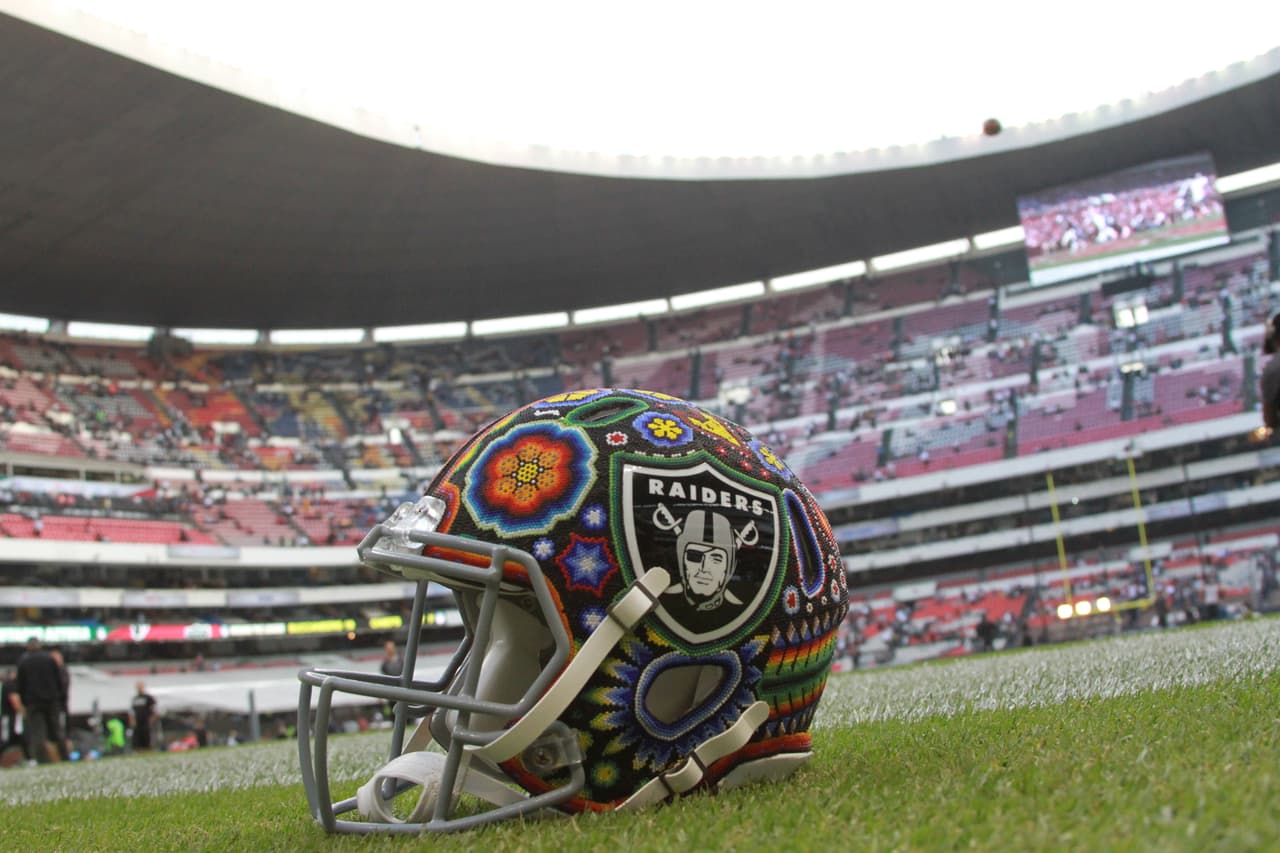Miles de aficionados y apasionados de la NFL se dieron cita en el estadio Azteca para presenciar el duelo de Monday Night entre Raiders y Texans.