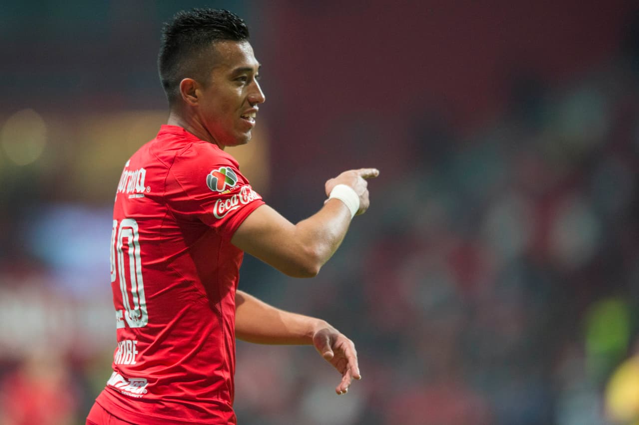 Fernando Uribe, goleador del Toluca, dejó a todos preguntándose que ocurría tras un tuit que sonaba a despedida. Al mismo tiempo en su natal Colombia se dice que reforzaría a Millonarios. Aunque recientemente también se habla del América.