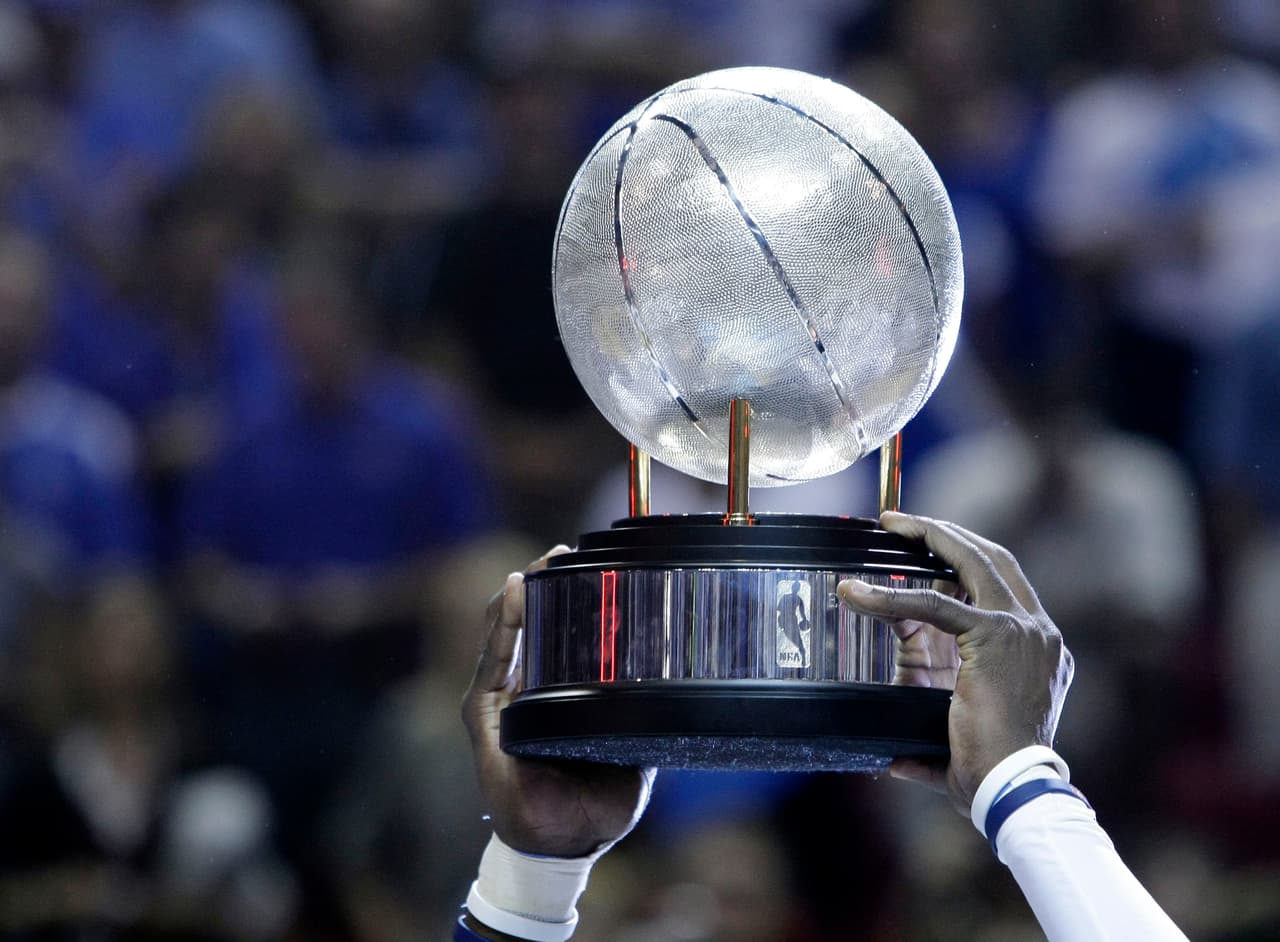 Al igual que Michael Jordan, descubre que otros atletas y deportistas destacaron en más de una disciplina deportiva