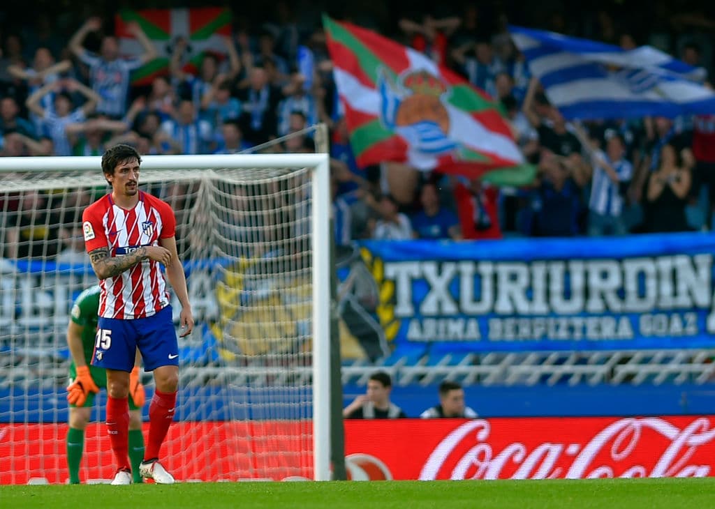 El defensa Stefan Savic, de poca actividad en Atlético de Madrid, surge como el primer candidato para llegar a Roma en la eventualidad de la salida de Manolas del equipo italiano.