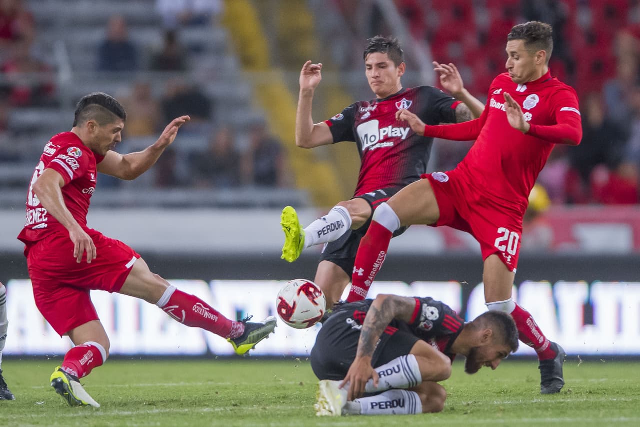 Jeraldino (17’) abrió el marcador para los locales. Zaldivar (22’) marcó el segundo tanto del encuentro y Castañeda (42’) marcó para los visitantes.