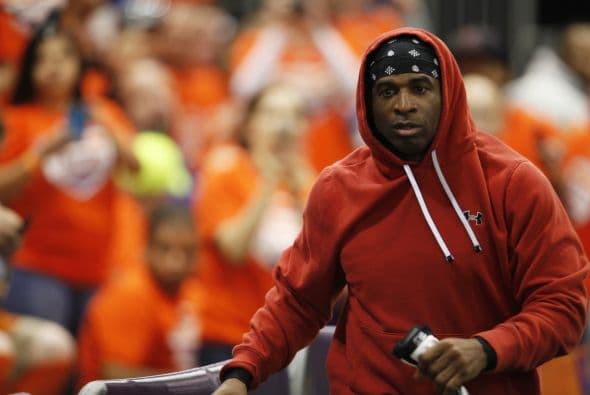 La Conferencia Nacional se impuso a la Conferencia Americana en el Tazón Latino IX y Hristo Stoichkov, para sorpresa de todos, fue reconocido como el MVP del juego, disfruta aquí de las mejores imágenes (Foto: Mario Castillo).