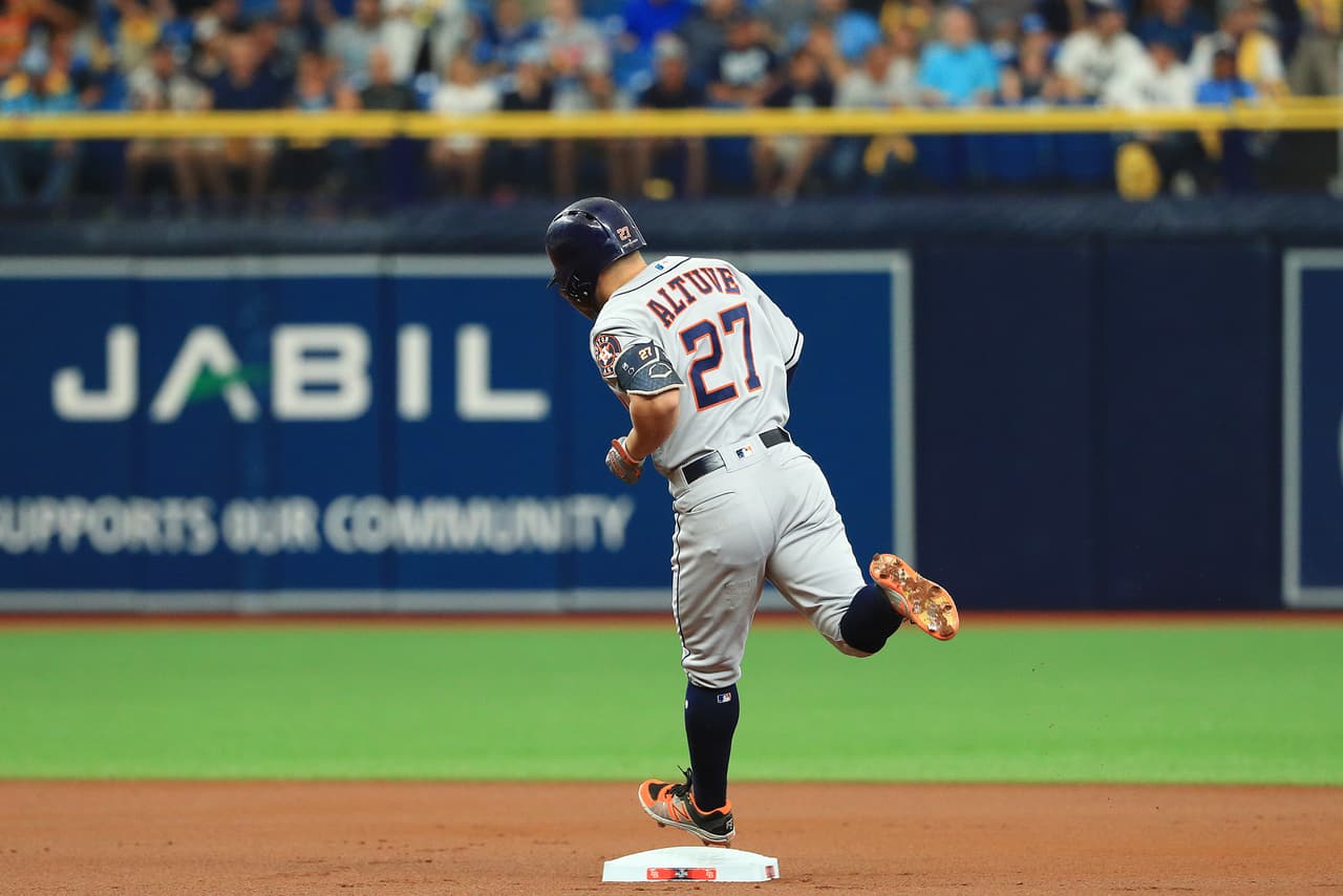 Los Tampa Bay Rays vencen 10-3 a Houston Astros; la serie está 1-2 para los de Houston.