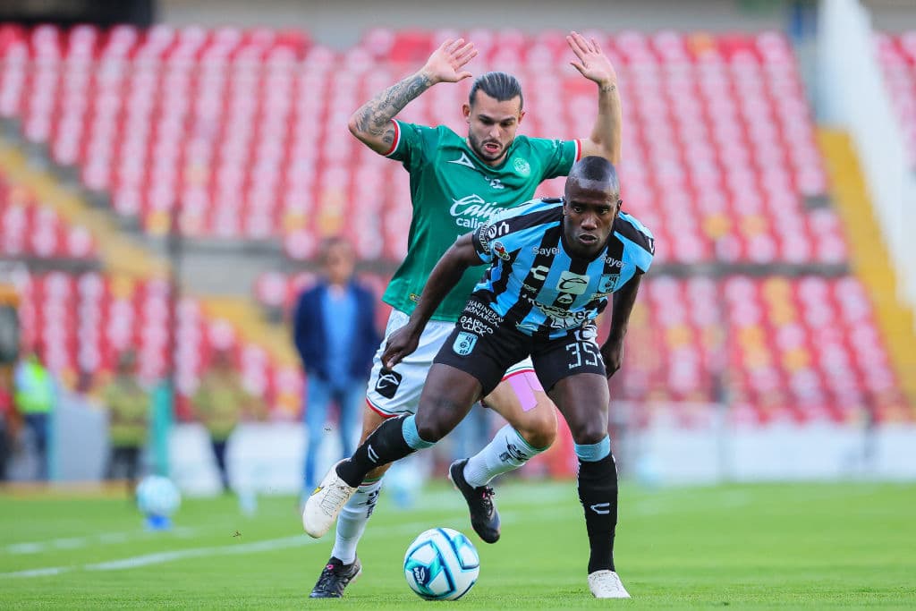 Con goles de los colombianos José Zúñiga y Nico Benedetti, Gallos y Mazatlán empataron 1-1, un resultado que los deja parcialmente en los lugares 17 y 18, respectivamente, en el Clausura 2023 de la Liga MX.