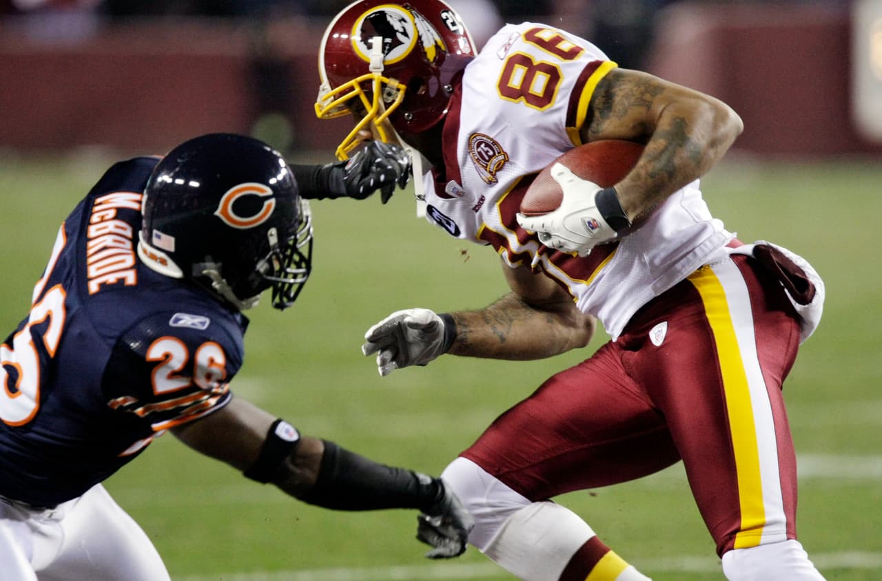 Jugó su última temporada en la NFL con los Washington Redskins, donde participó en ocho partidos, hizo 15 recepciones y corrió 161 yardas.