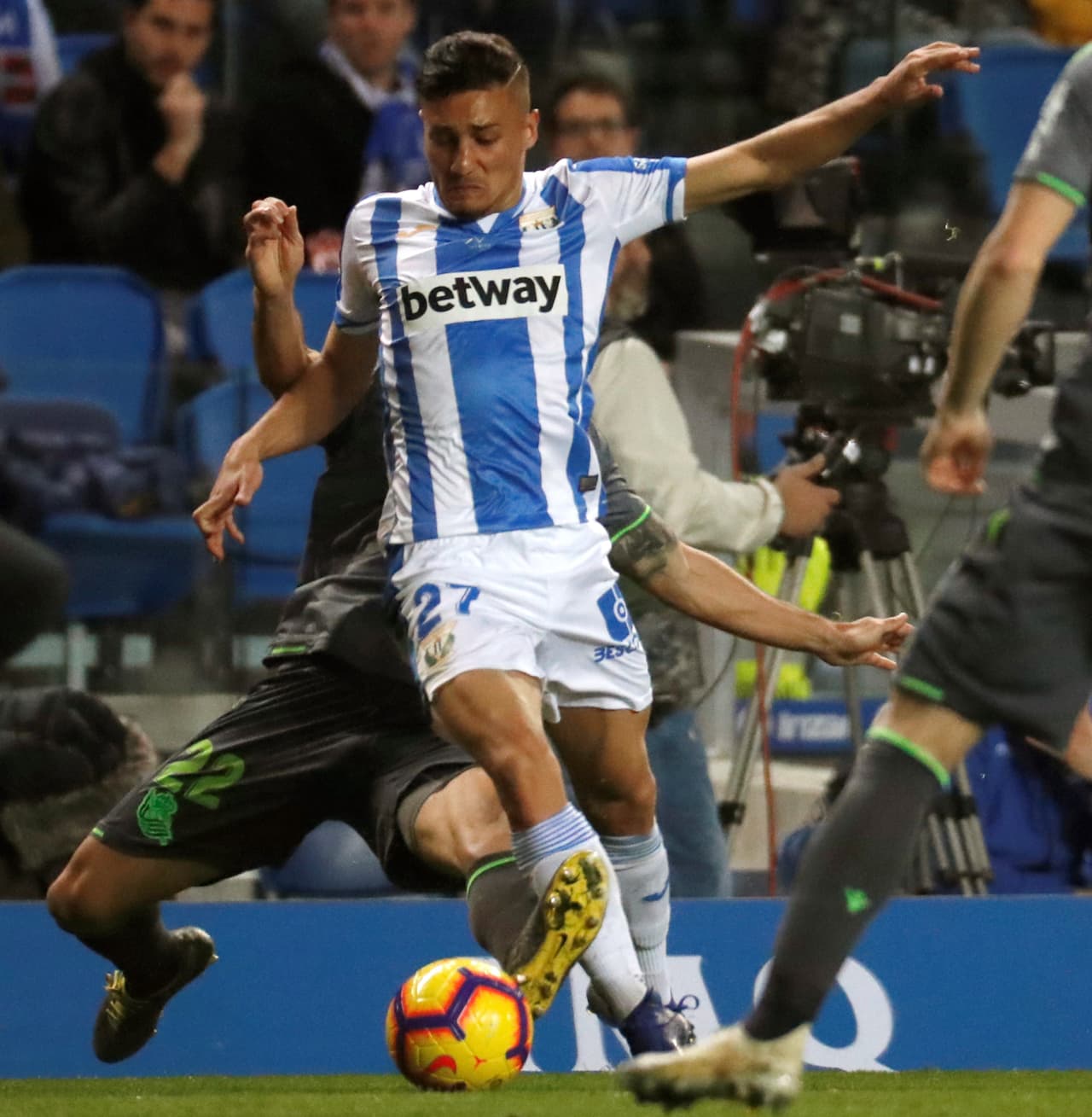 Real Sociedad se impuso 3-0 a Leganés con Héctor Moreno y Diego Reyes de suplentes, respectivamente, en la Jornada 24 de la Liga de España. Con doblete de Mikel Oyarzabal (minutos 50 y 59) y tanto de Willian José ganó el equipo vasco, que quedó de séptimo con 34 puntos.