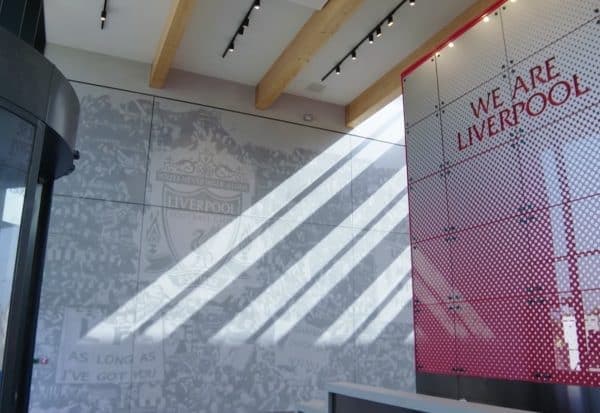 AXA se convertirá en el socio de entrenamiento oficial del club, incorporando toda la indumentaria de entrenamiento de LFC.