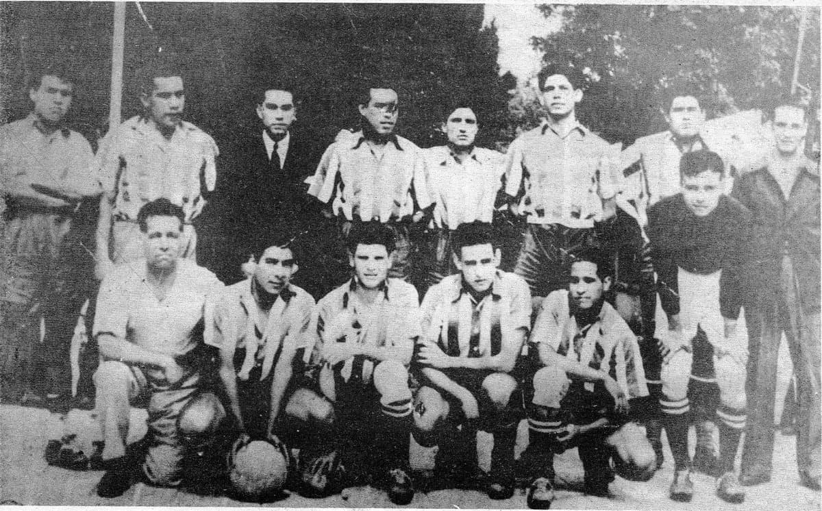 En un inicio las playeras de fútbol no estaban ligadas a los patrocindores, así lucía el rebaño en sus primeros años.